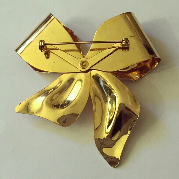 Gold bow - Picture 2 of 3